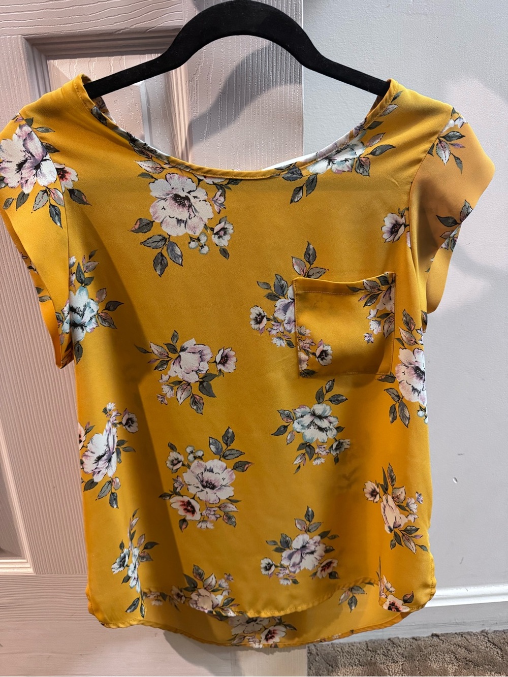 Alice Blue Yellow Floral Short-Sleeve Scoop-Neck Blouse